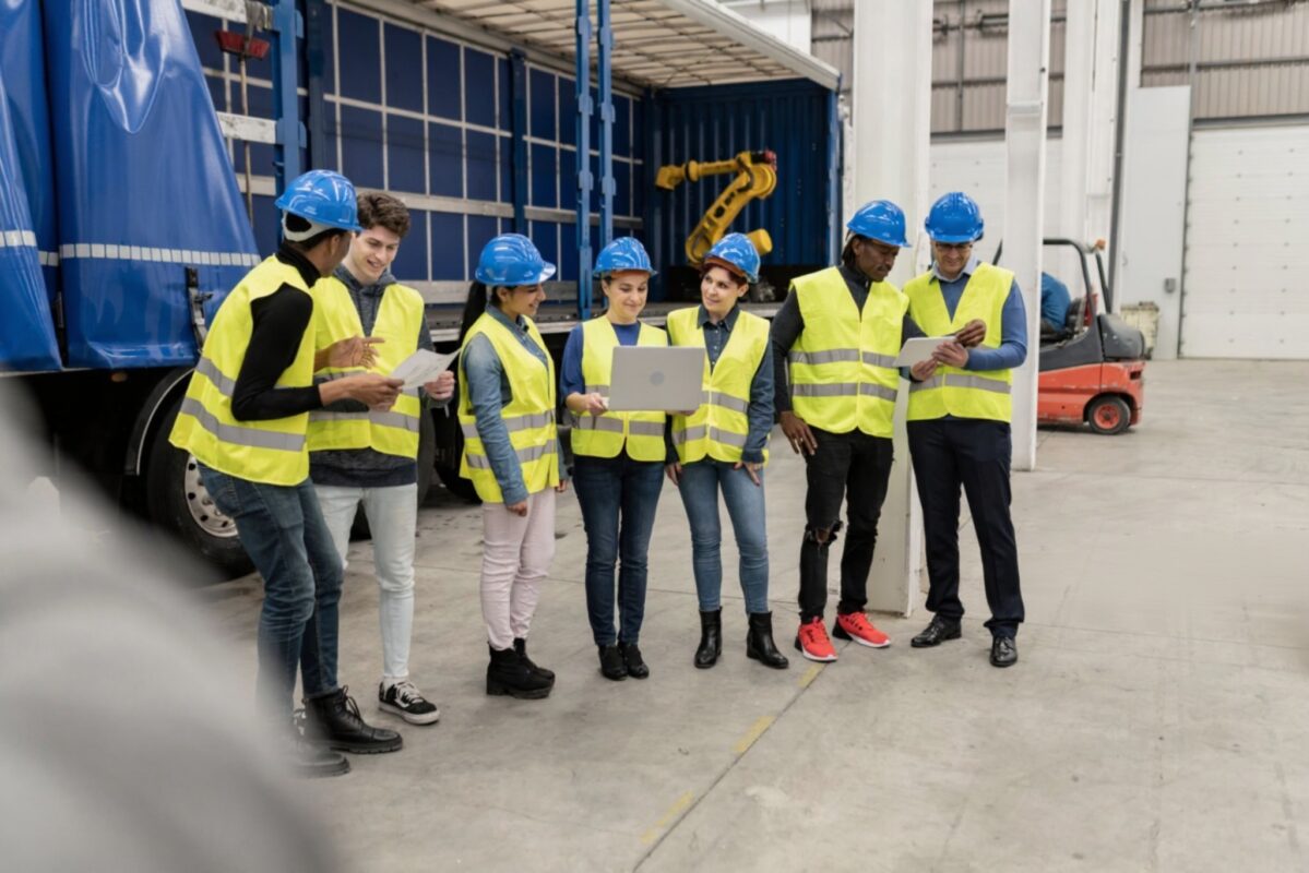 pfl-logistics team